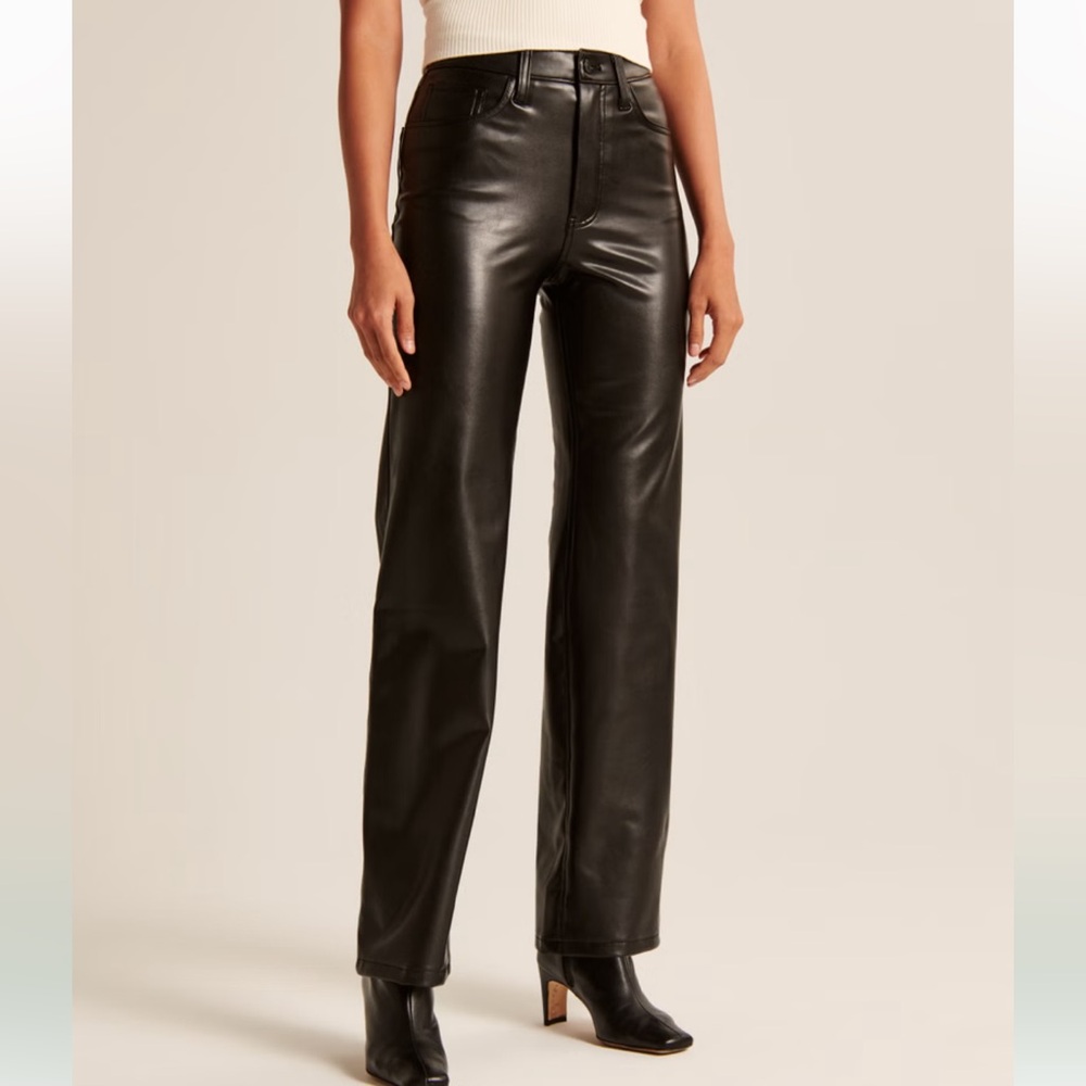 NWOT Abercrombie & Fitch Vegan Leather 90s Relaxed Pant